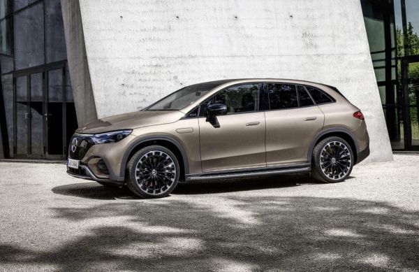 Mercedes EQE SUV