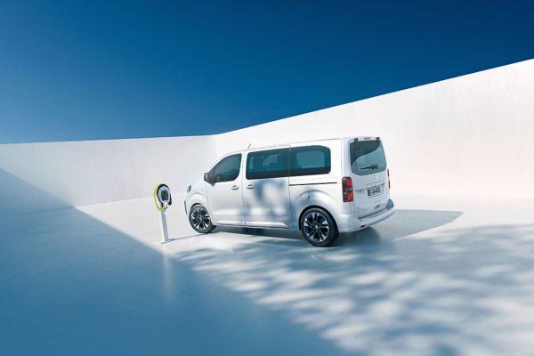 Opel Zafira Elektric E-Bus