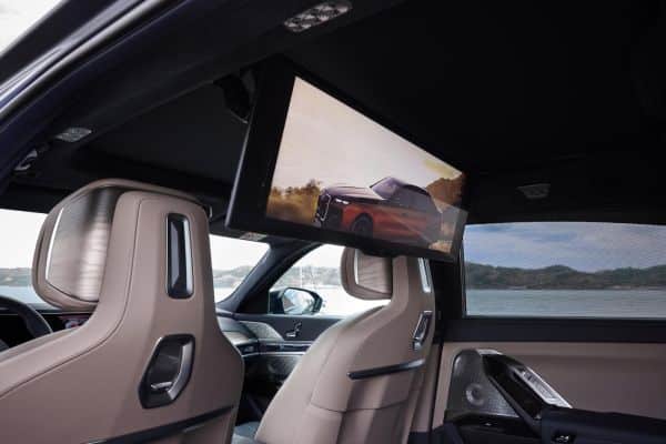 BMW i7 Captains Seat